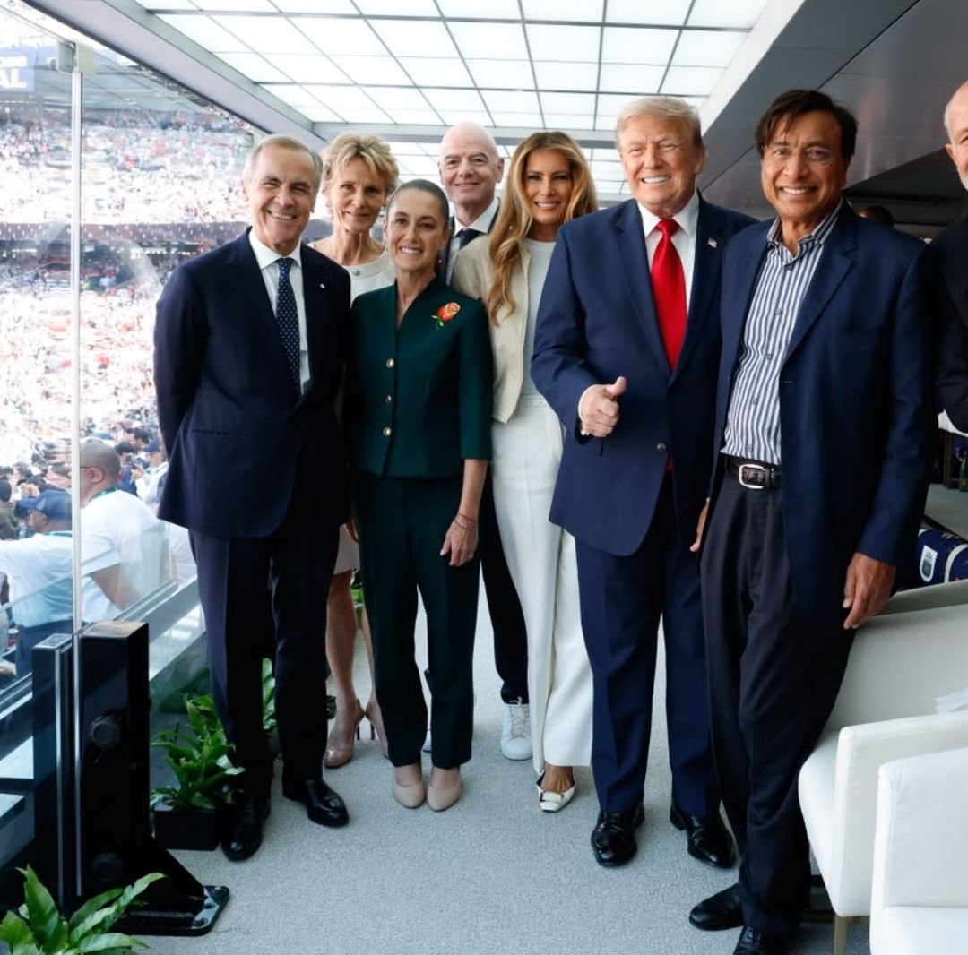 Sheinbaum, Trump y Carney, en la Final del Mundial 2026. Foto: AFP